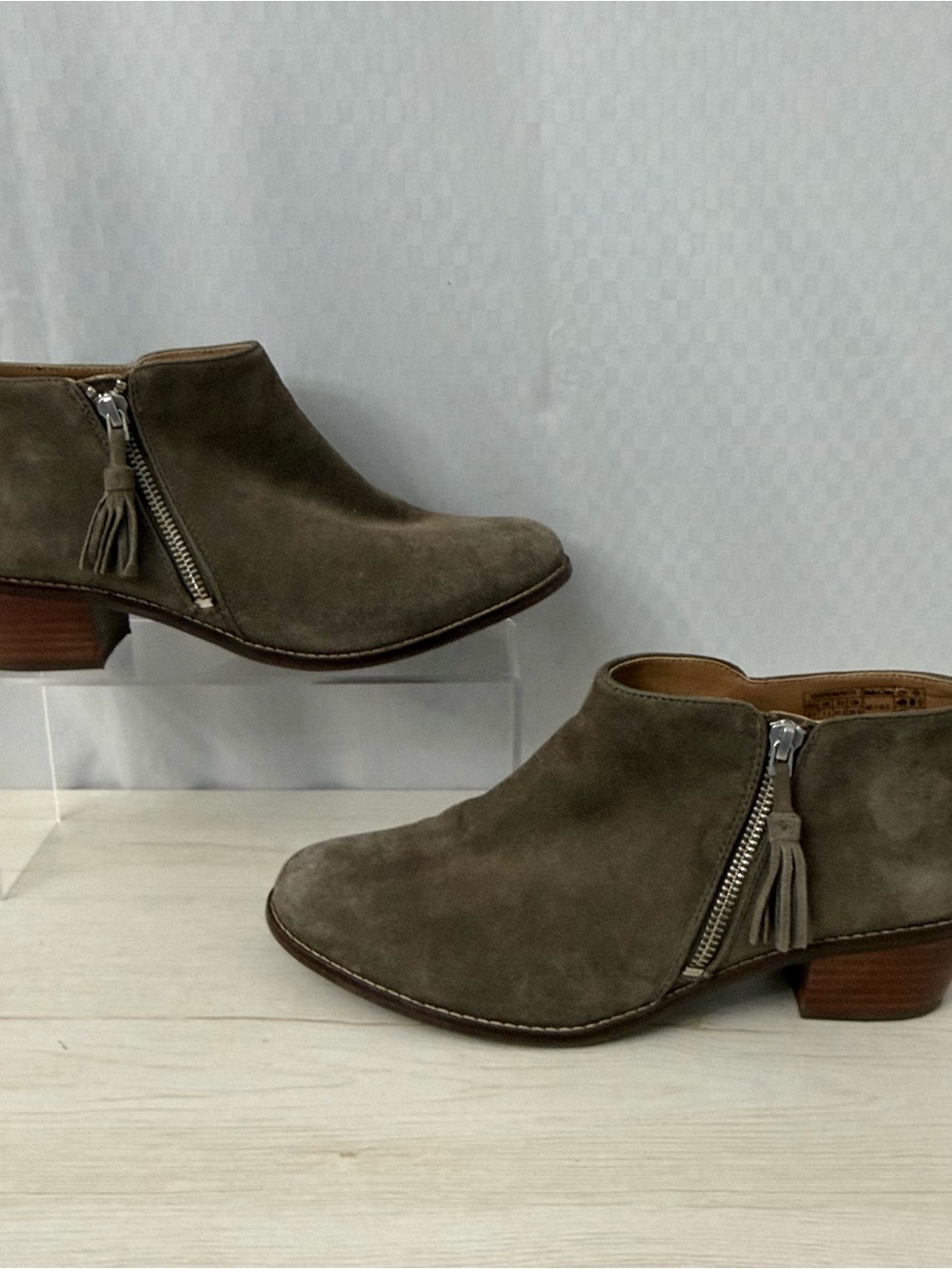Vionic Serena Booties Women’s 9.5 Ankle Boot Brown Suede Tassel Zip Block Heel - Picture 10 of 12